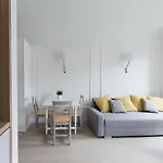 Homewell Dominikanska Daire *