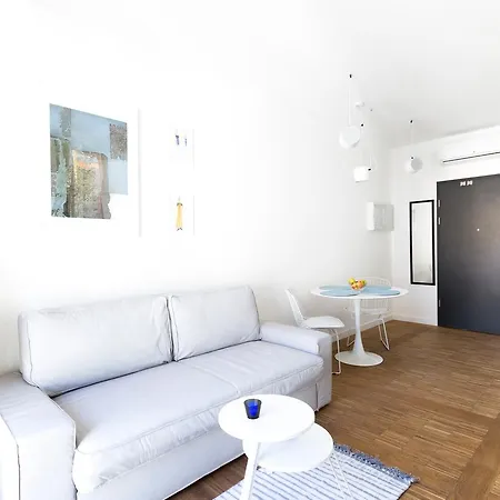 Homewell Dominikanska Апартаменти
